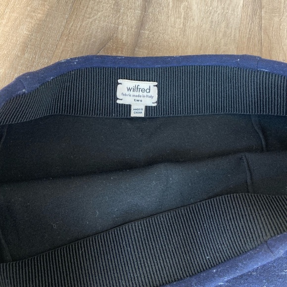 Aritzia bodycon skirt - Picture 3 of 3